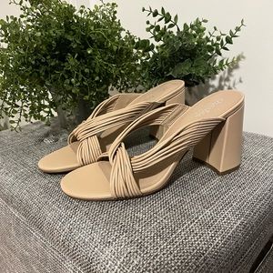 Charles by Charles David, NBW , comes with box .